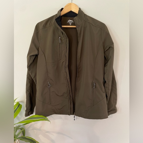 Tri-Mountain Bonnington J6205 dobby full zip jacket. Unisex. Chocolate in colour - Picture 2 of 8